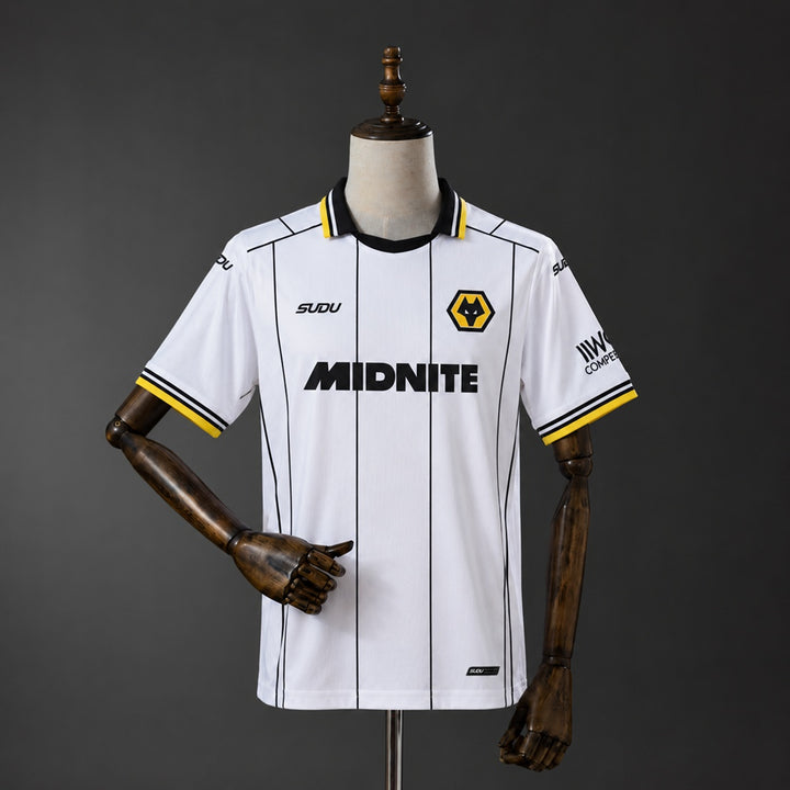 Wolverhampton 26/27 AWAY