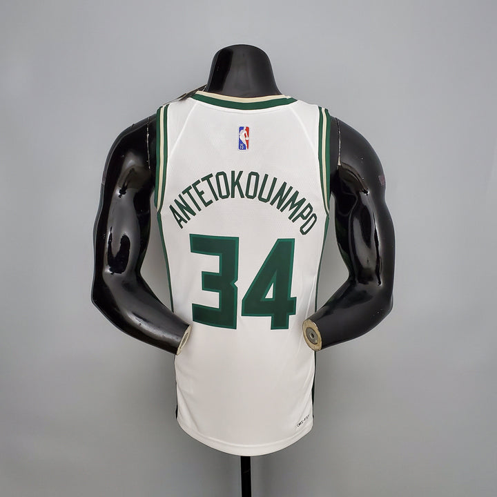 Milwaukee Bucks 34 Antetokounmpo