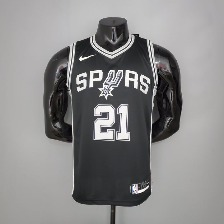 San Antonio Spurs 21 DUNCAN