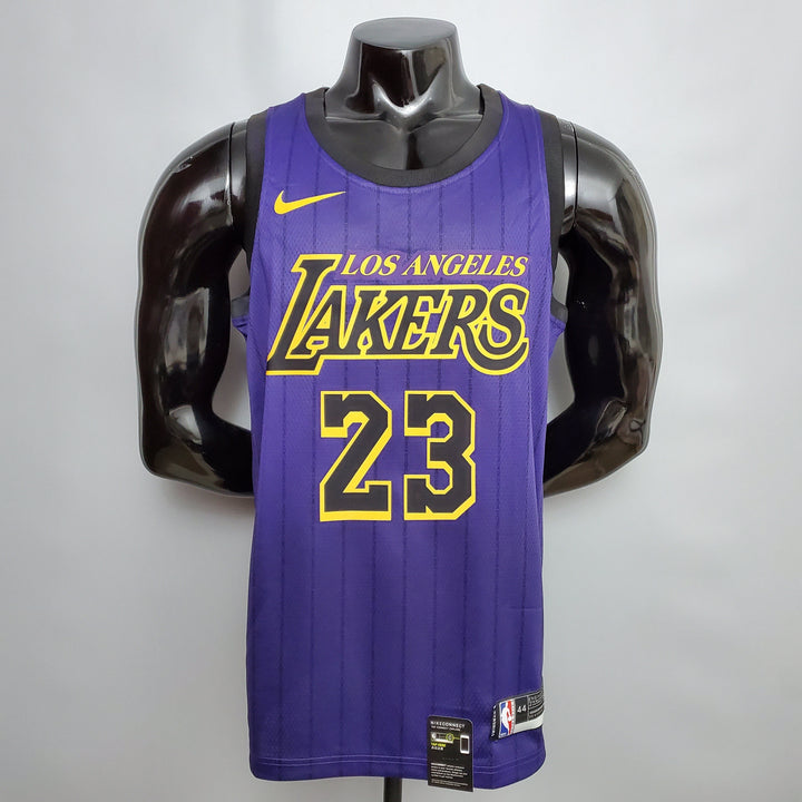 Lakers 23 James