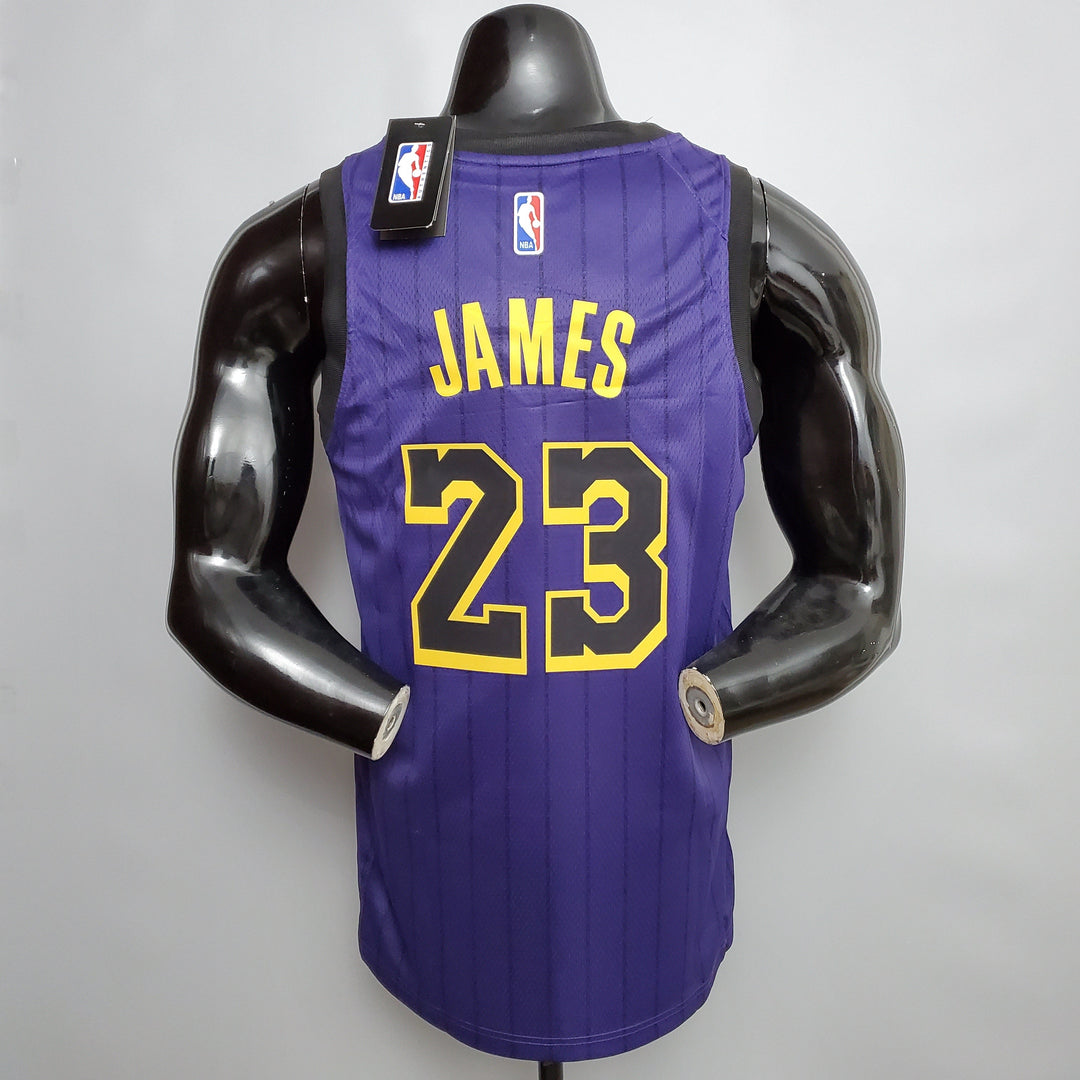 Lakers 23 James