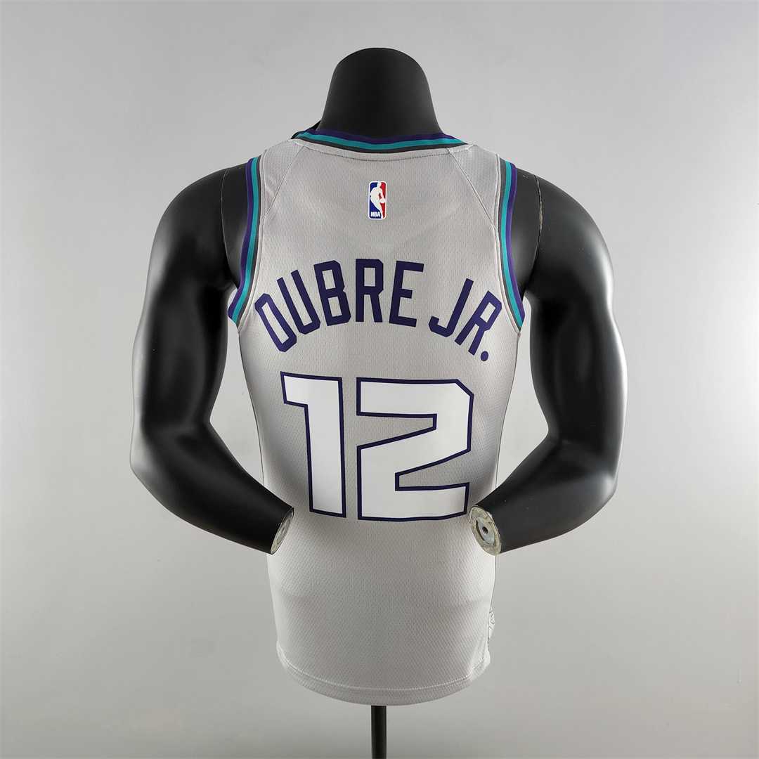 Charlotte Hornets 12 OUBRE JR