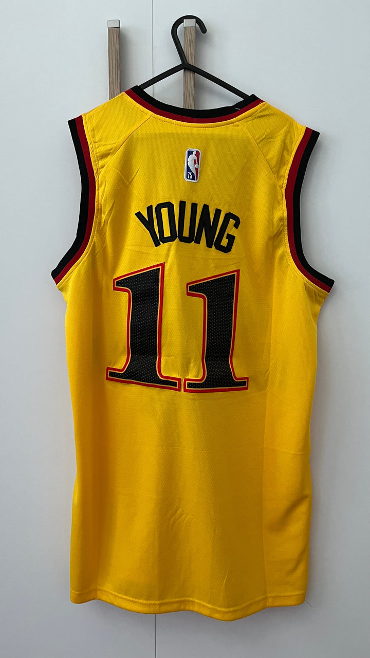 ATLANTA HAWKS 11 YOUNG - PRONTA CONSEGNA
