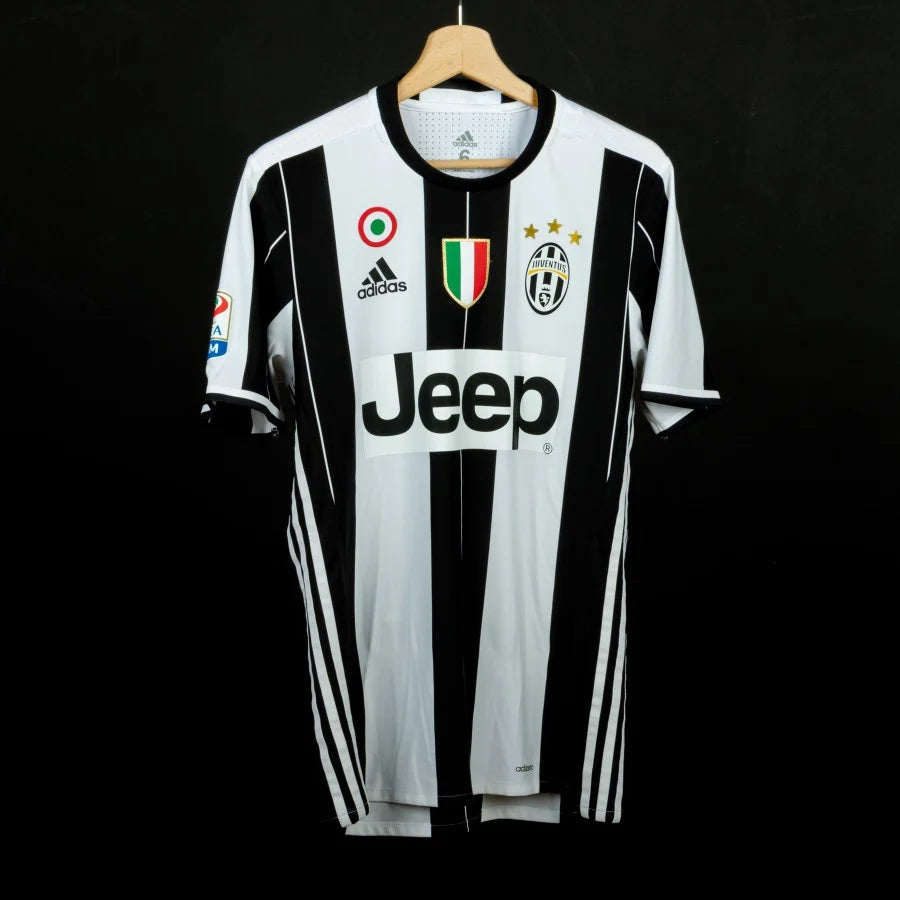 Juventus 16/17 HOME