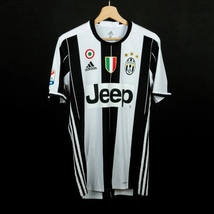 Juventus 16/17 HOME