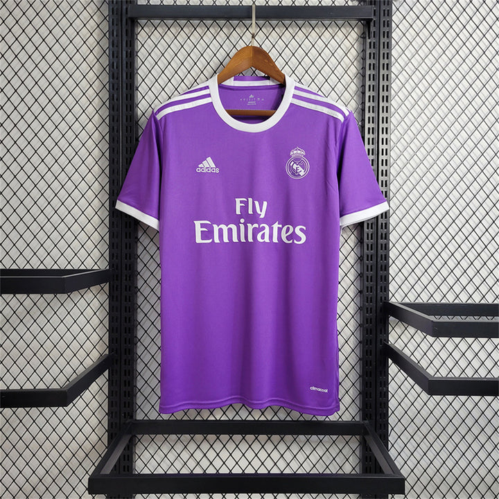 Real Madrid 16/17 AWAY