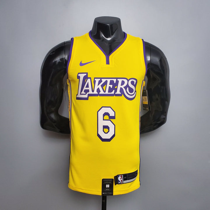 Lakers 6 James