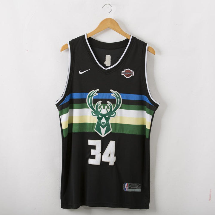 Milwaukee Bucks 34 Antetokounmpo
