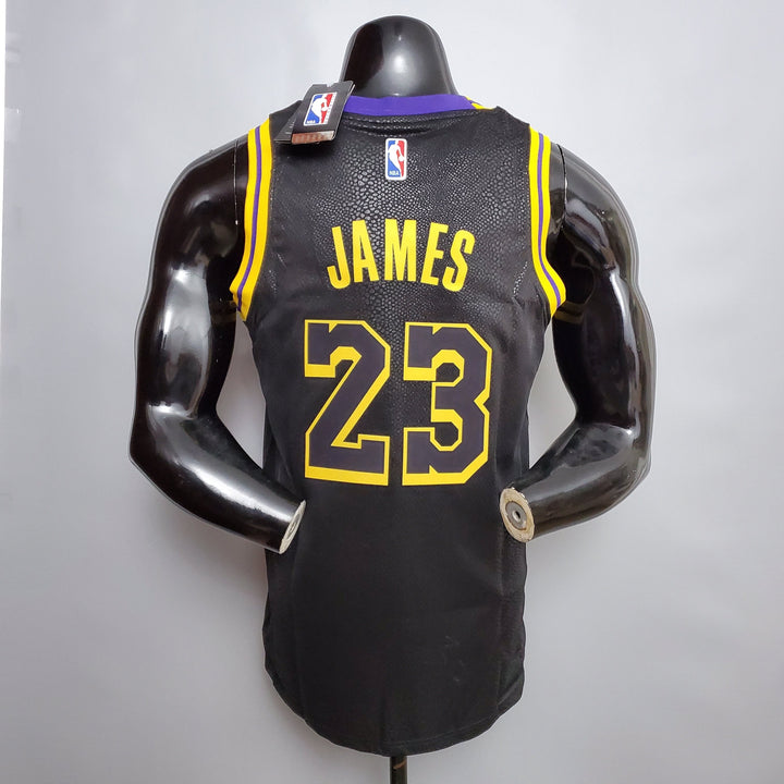 Lakers 23 James