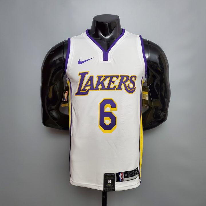 Lakers 6 James