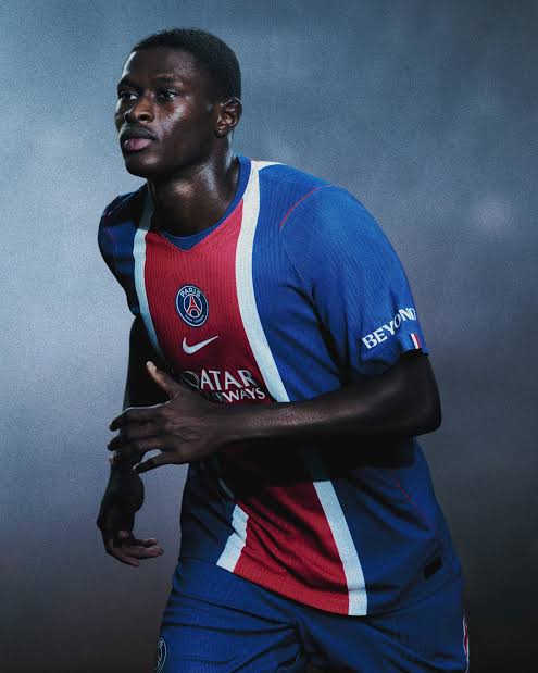 Psg 26/27 HOME - KIT